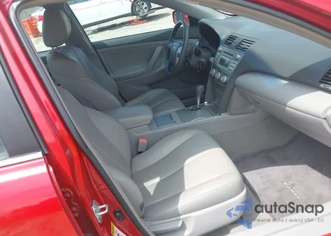 2010 Toyota Camry Le z USA, uszkodzony, nr VIN 4T1BF3EK0AU556172